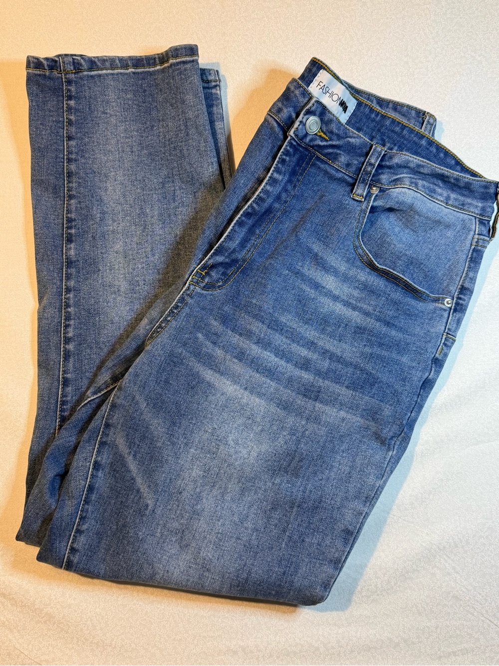 Fashion Nova Women's Size 14 Jeans Medium Wash Stretch Denim